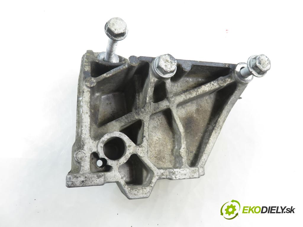 AUDI A3 (8L1) HB 2002 132,00 1.8 T 180 - AUQ 1781,00 Uchytenie prevodovky 1J0199117P