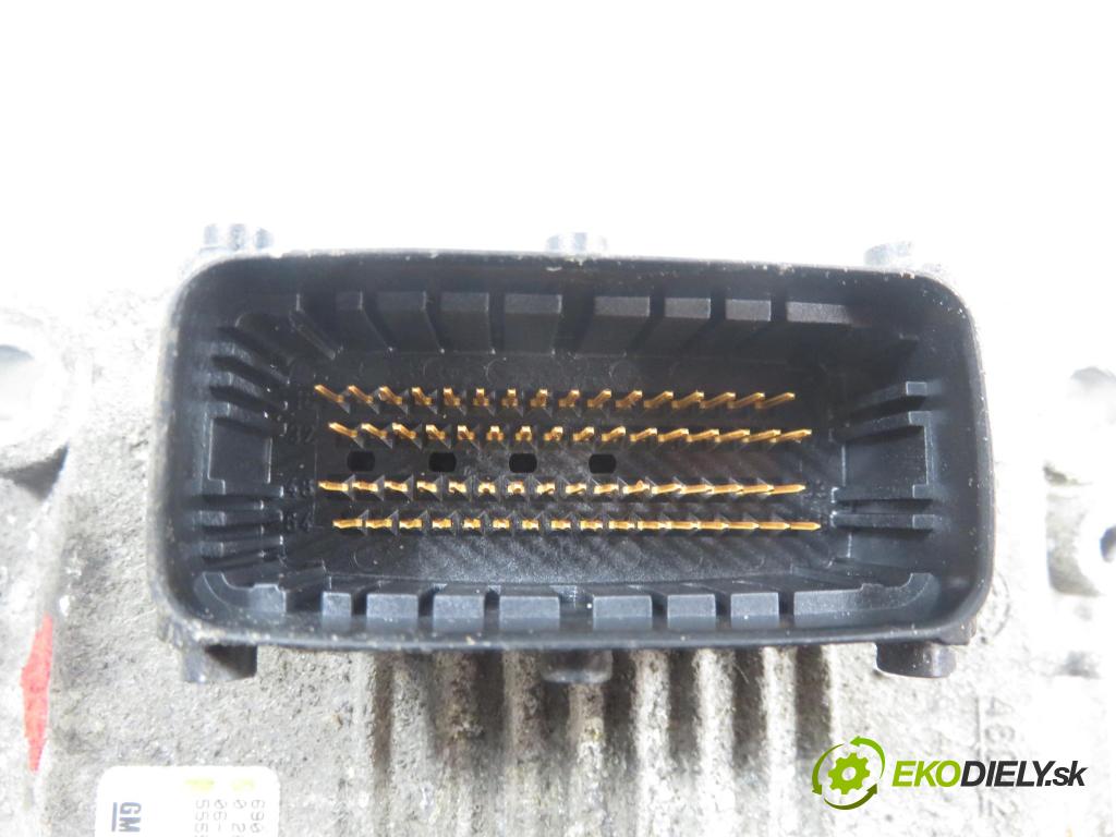 OPEL ASTRA G liftback (T98) HB 2006 66,00 1.4 - Z 14 XEP 1364,00 Riadiaca jednotka Motor 55556629 ; 0261208669
