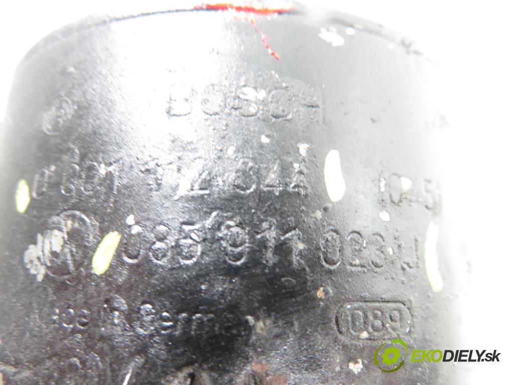 VW POLO (6N2) HB 2000 37,00 1.0 MPI 50 - AUC 999,00 Štartér 0001112044 ; 085911023J (Štartér)