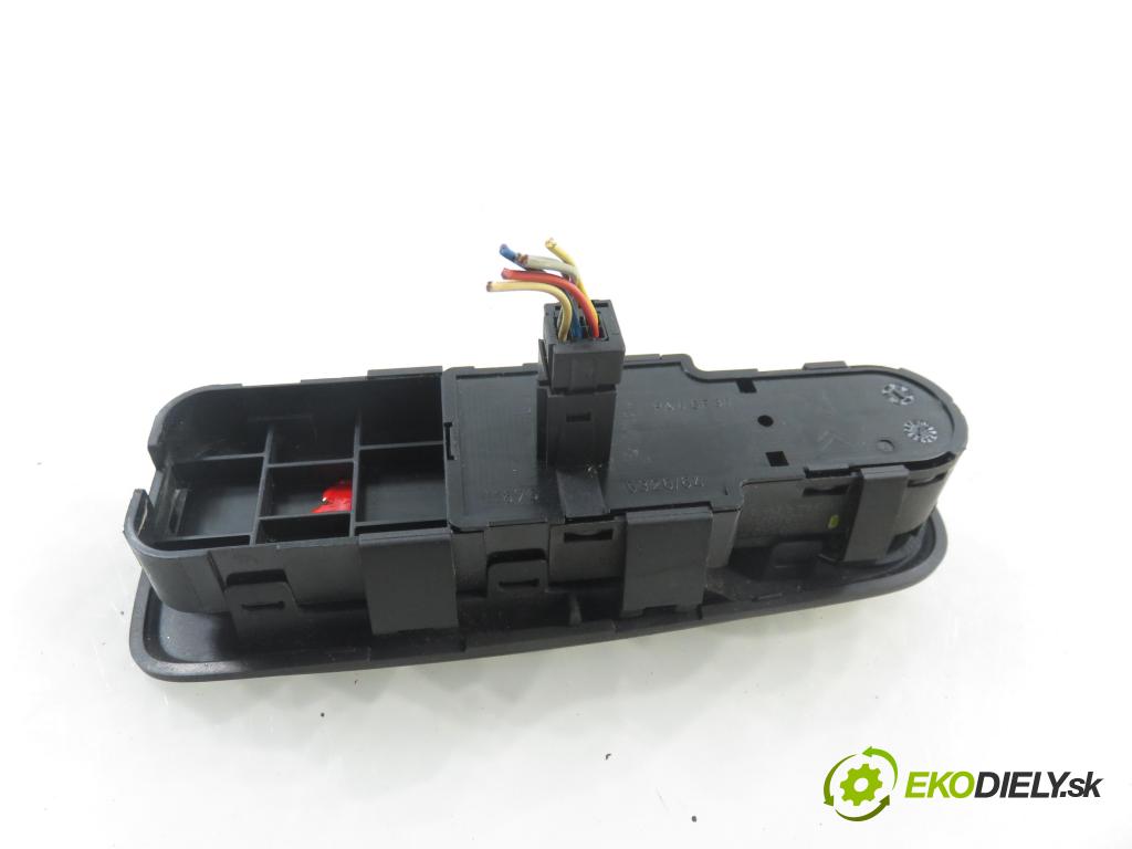 CITROEN C4 Picasso I (UD_) MINIVAN 2008 80,00 1.6 HDi 16V 109 - 9HZ 1560,00 Panel ovládania okien 96639380ZD