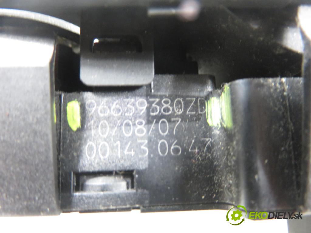 CITROEN C4 Picasso I (UD_) MINIVAN 2008 80,00 1.6 HDi 16V 109 - 9HZ 1560,00 Panel ovládania okien 96639380ZD