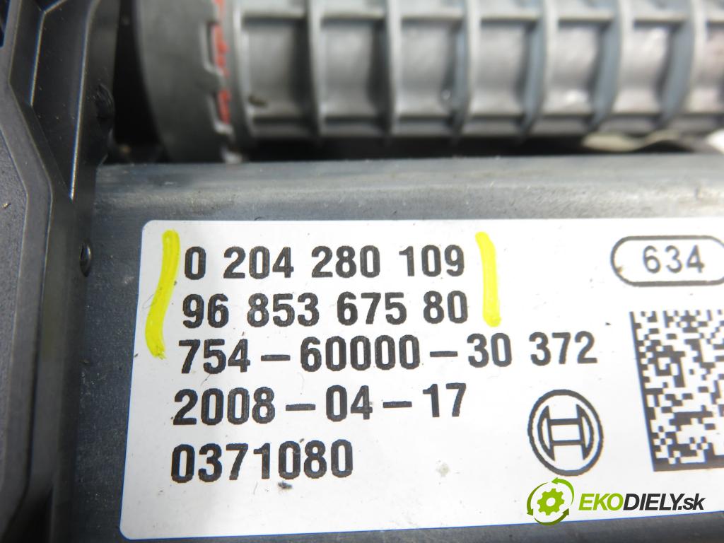 CITROEN C4 Picasso I (UD_) MINIVAN 2008 80,00 1.6 HDi 16V 109 - 9HZ 1560,00 BRZDA: ručně elektrický 0204280109 ; A2C53092224 ; 9685367580