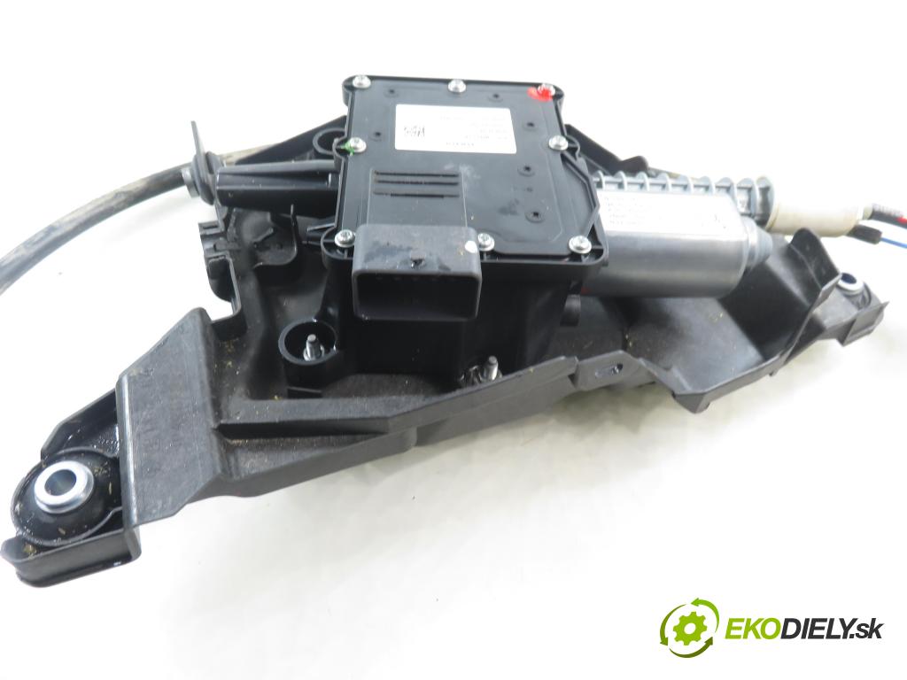 CITROEN C4 Picasso I (UD_) MINIVAN 2008 80,00 1.6 HDi 16V 109 - 9HZ 1560,00 BRZDA: ručně elektrický 0204280109 ; A2C53092224 ; 9685367580