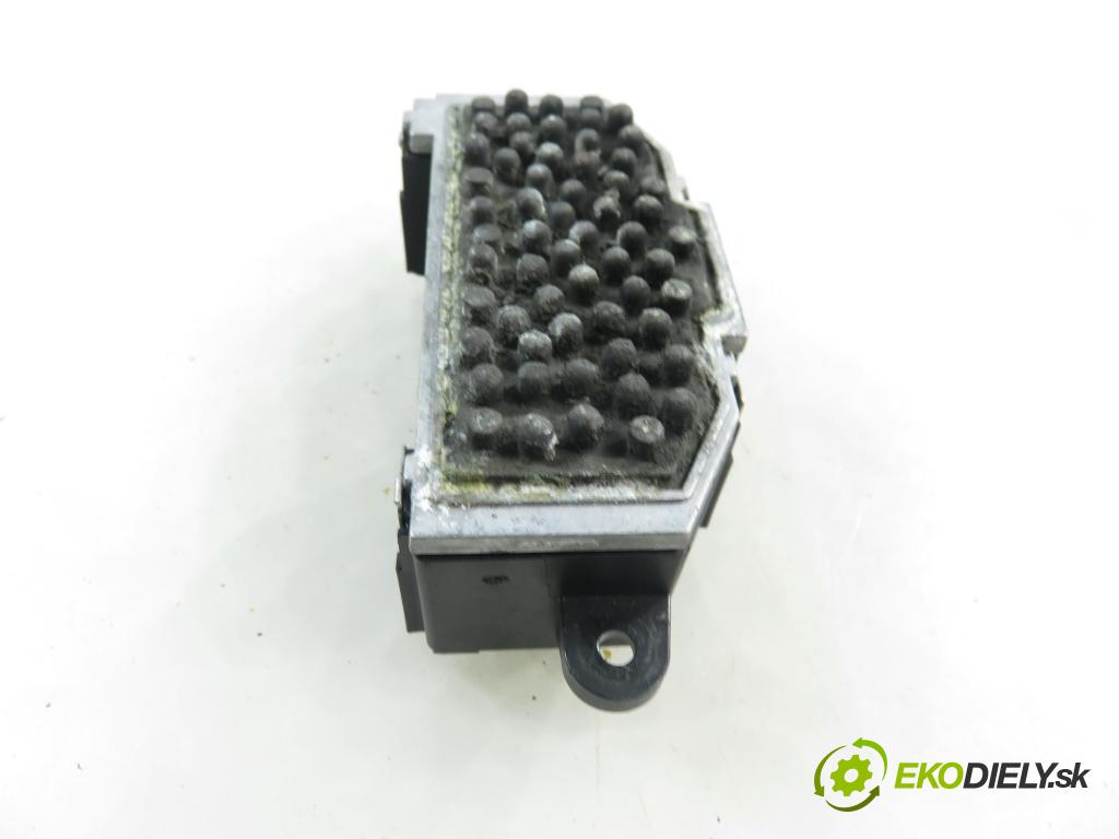 CITROEN C4 Picasso I (UD_) MINIVAN 2008 80,00 1.6 HDi 16V 109 - 9HZ 1560,00 rezistor / reostat kúrenia 9654652480 ; F011500015