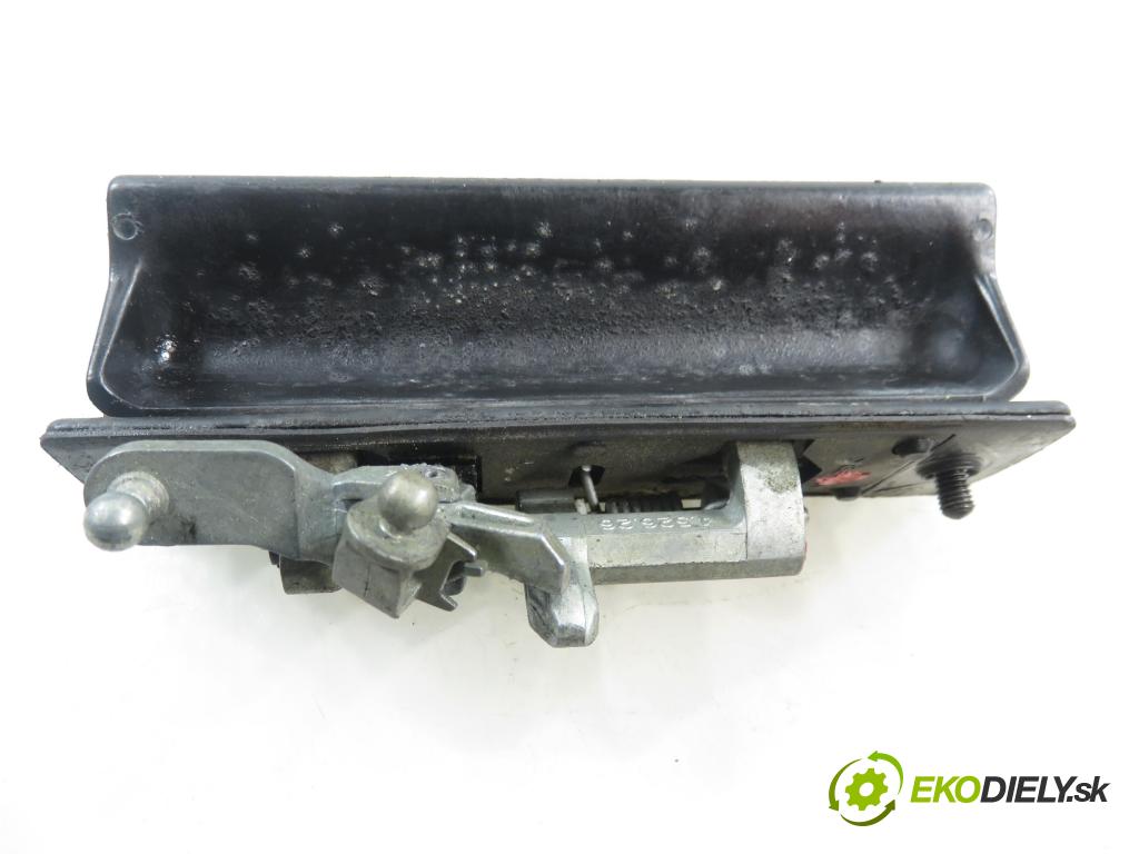 SEAT TOLEDO II (1M2) SEDAN 2001 74,00 1.6 - AKL 1595,00 Kľučka dverí kufor 1M5827561E