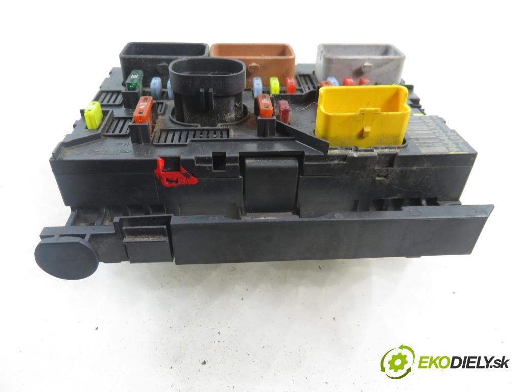 CITROEN C4 Picasso I (UD_) MINIVAN 2008 80,00 1.6 HDi 16V 109 - 9HZ 1560,00 MODUL BSM 9664055680