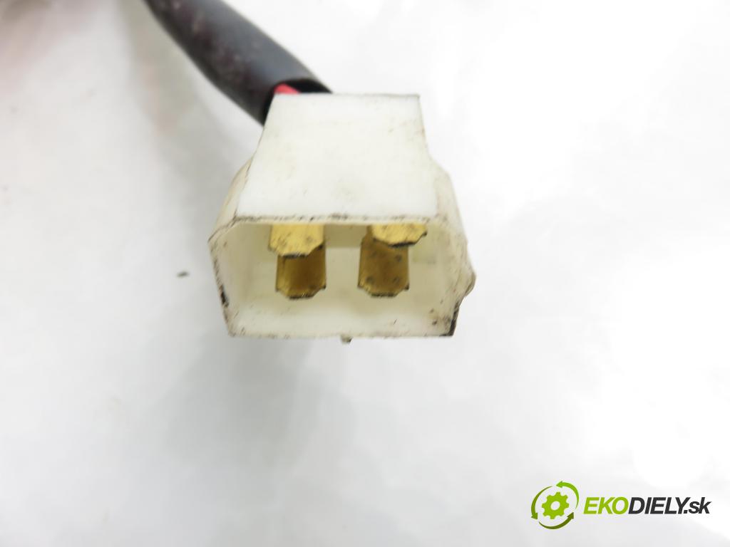 FIAT 126 (126_) FASTBACK 1997 18,00 650 652,00 Hriadeľ, tyč volantu  (Tyč riadenia (volantu))