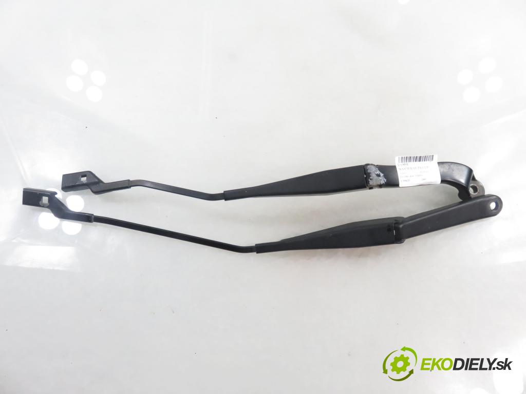 FORD KUGA I SUV 2009 100,00 2.0 TDCi 4x4 - G6DG 1997,00 RAMENO: stierače LP 8V4117526AC ; 8V4117526CC