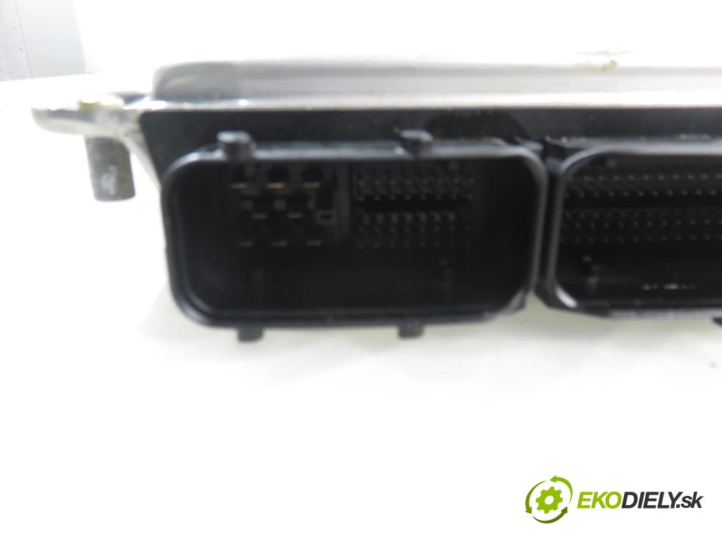 VW PASSAT B5 Variant (3B5) KOMBI 2000 85,00 1.9 TDI - AJM 1896,00 Riadiaca jednotka Motor 0281010218 ; 038906019CD