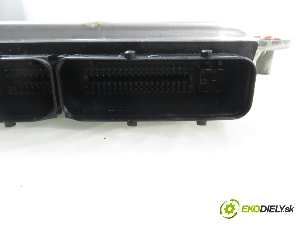VW PASSAT B5 Variant (3B5) KOMBI 2000 85,00 1.9 TDI - AJM 1896,00 Riadiaca jednotka Motor 0281010218 ; 038906019CD