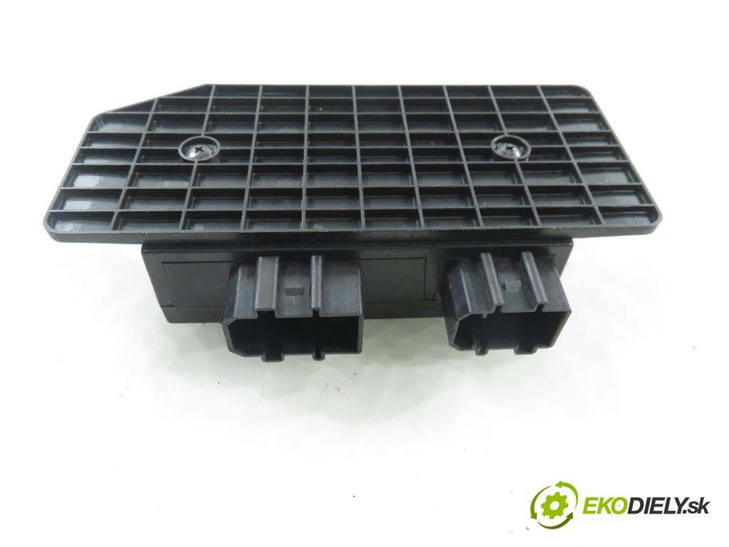 VW PASSAT B5 Variant (3B5) KOMBI 2000 85,00 1.9 TDI - AJM 1896,00 MODUL komfortu 1J0959799AH
