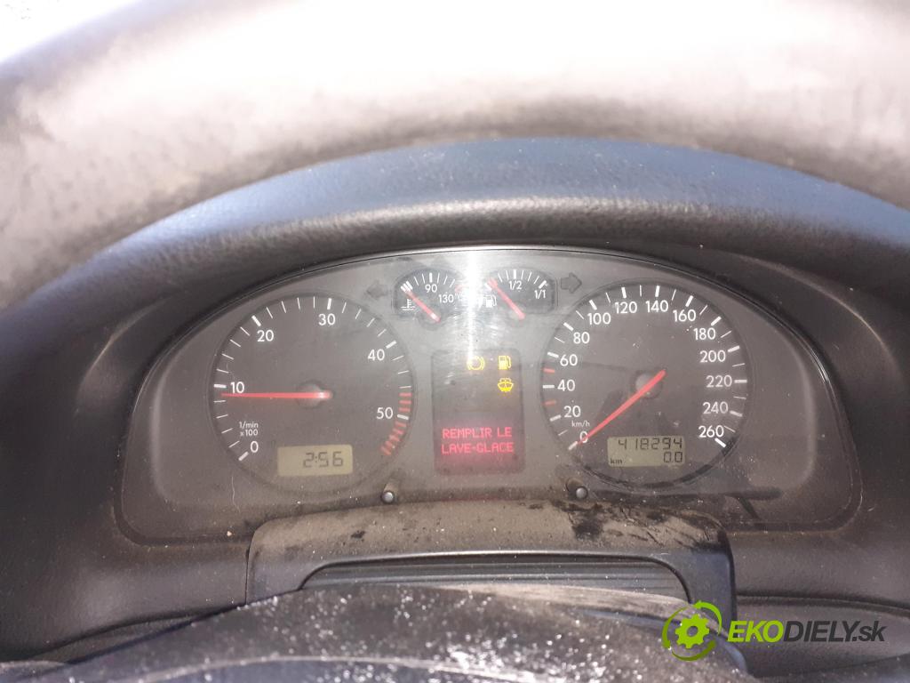 VW PASSAT B5 Variant (3B5) KOMBI 2000 85,00 1.9 TDI - AJM 1896,00 Prístrojovka elektrický 3B0920822A