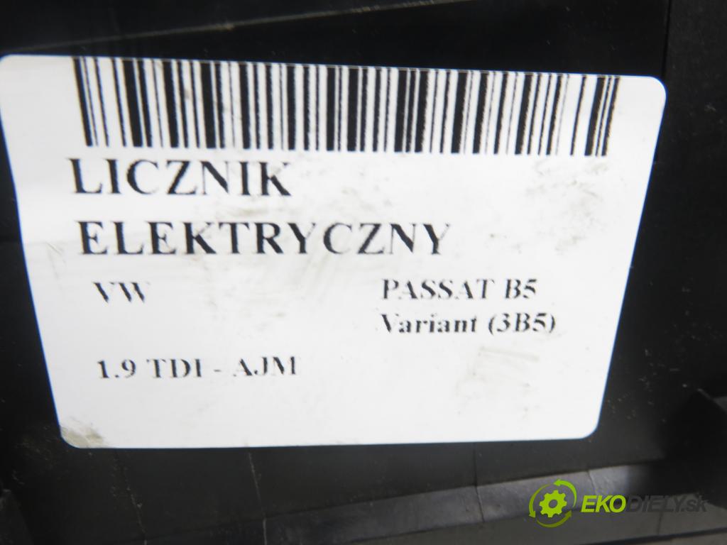 VW PASSAT B5 Variant (3B5) KOMBI 2000 85,00 1.9 TDI - AJM 1896,00 Prístrojovka elektrický 3B0920822A