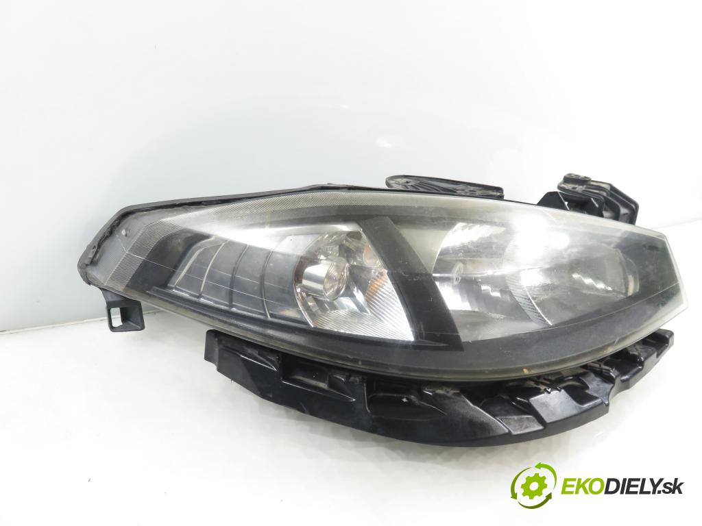 RENAULT LAGUNA II Grandtour (KG0/1_) KOMBI 2006 125,00 2.0 16V - F4R 784 1998,00 Svetlo PP 085511154R
