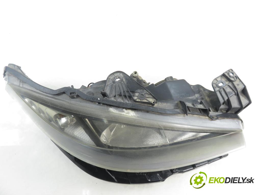 RENAULT LAGUNA II Grandtour (KG0/1_) KOMBI 2006 125,00 2.0 16V - F4R 784 1998,00 Svetlo PP 085511154R