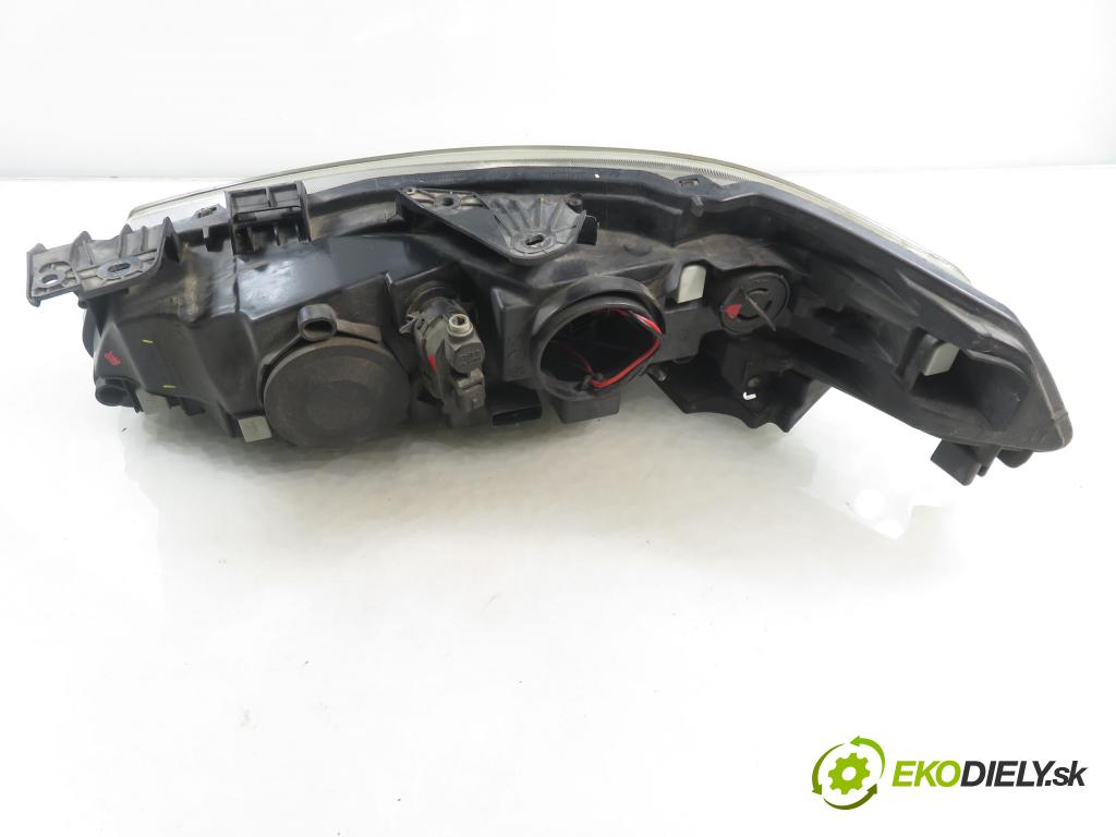 RENAULT LAGUNA II Grandtour (KG0/1_) KOMBI 2006 125,00 2.0 16V - F4R 784 1998,00 Svetlo PP 085511154R