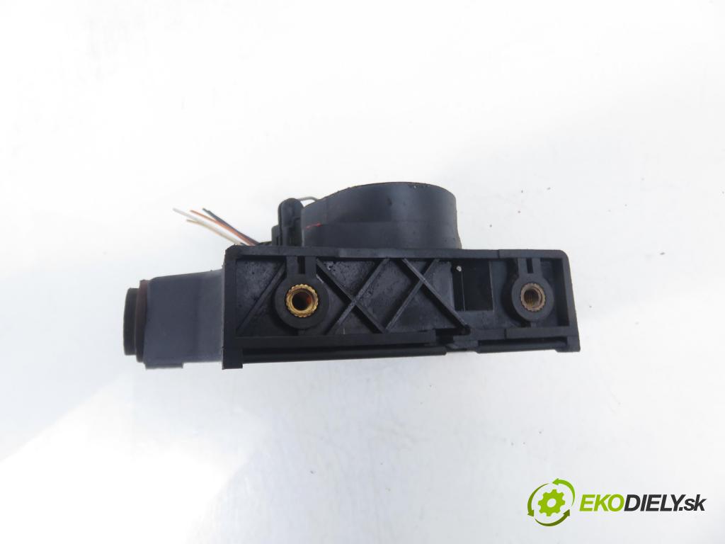 RENAULT MEGANE I (BA0/1_) HB 2000 72,00 1.9 dTi 98 - F9Q 736 1870,00 Potenciometer plynu 7700431916 ; CTS3641 (Potenciometer plynového pedálu)