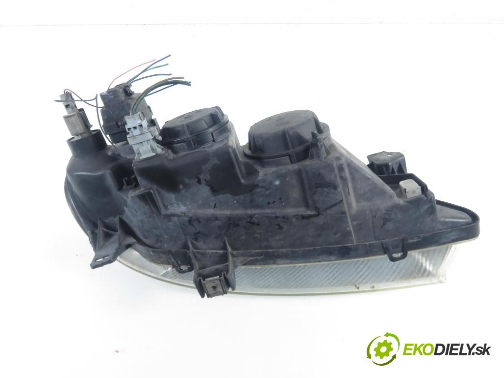 RENAULT MEGANE I (BA0/1_) HB 2000 72,00 1.9 dTi 98 - F9Q 736 1870,00 Svetlo LP 7700427874D