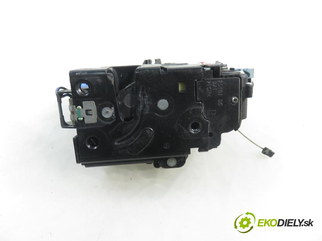 VW TOURAN (1T3) MINIVAN 2012 103,00 2.0 TDI - CFHC 1968,00 zámok 3D1837016AQ
