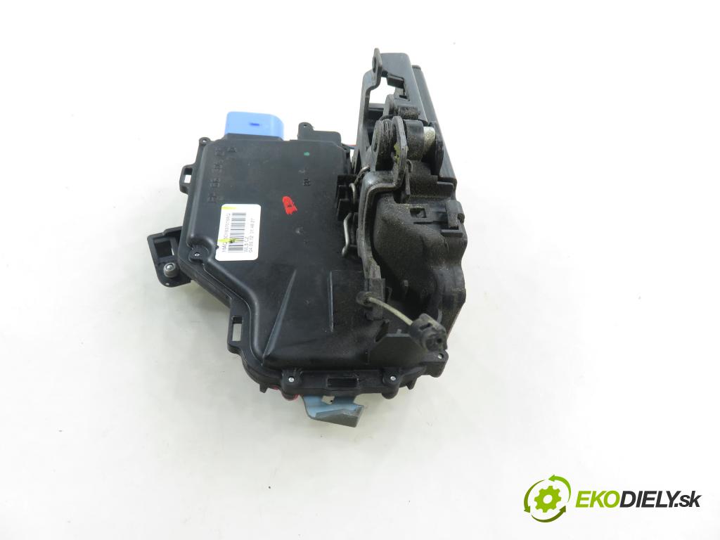 VW TOURAN (1T3) MINIVAN 2012 103,00 2.0 TDI - CFHC 1968,00 zámok 3D1837016AQ