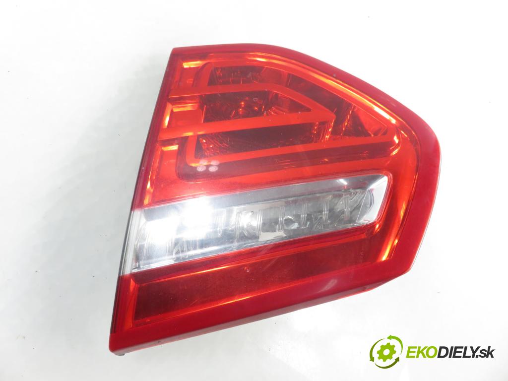 CITROEN C4 Picasso I (UD_) MINIVAN 2008 80,00 1.6 HDi 16V 109 - 9HZ 1560,00 Svetlo pravé zadné kufor 9653547677