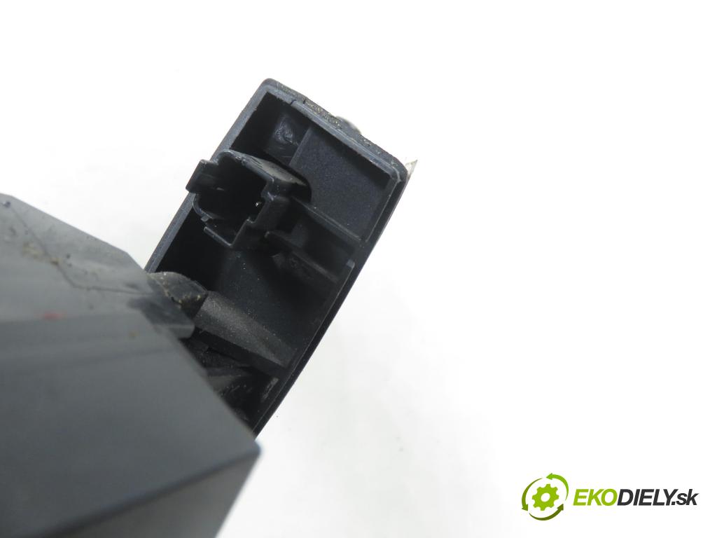 FORD KUGA I SUV 2009 100,00 2.0 TDCi 4x4 - G6DG 1997,00 PÁSKA: air BAG 4M5T14A664AB
