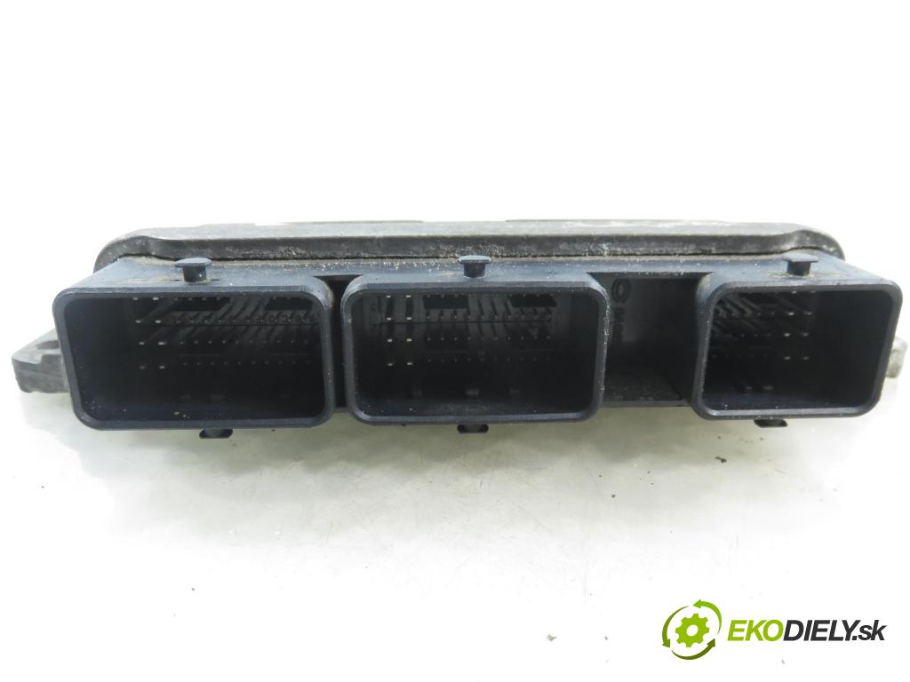 RENAULT LAGUNA II Grandtour (KG0/1_) KOMBI 2006 125,00 2.0 16V - F4R 784 1998,00 Riadiaca jednotka Motor 8200444583