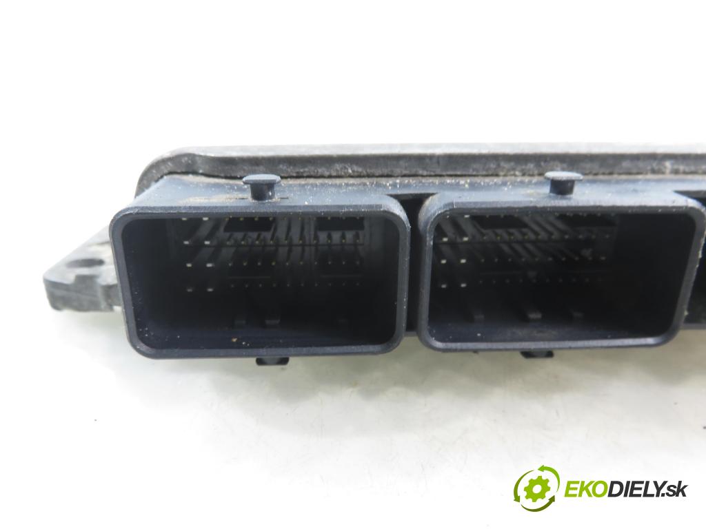 RENAULT LAGUNA II Grandtour (KG0/1_) KOMBI 2006 125,00 2.0 16V - F4R 784 1998,00 Riadiaca jednotka Motor 8200444583