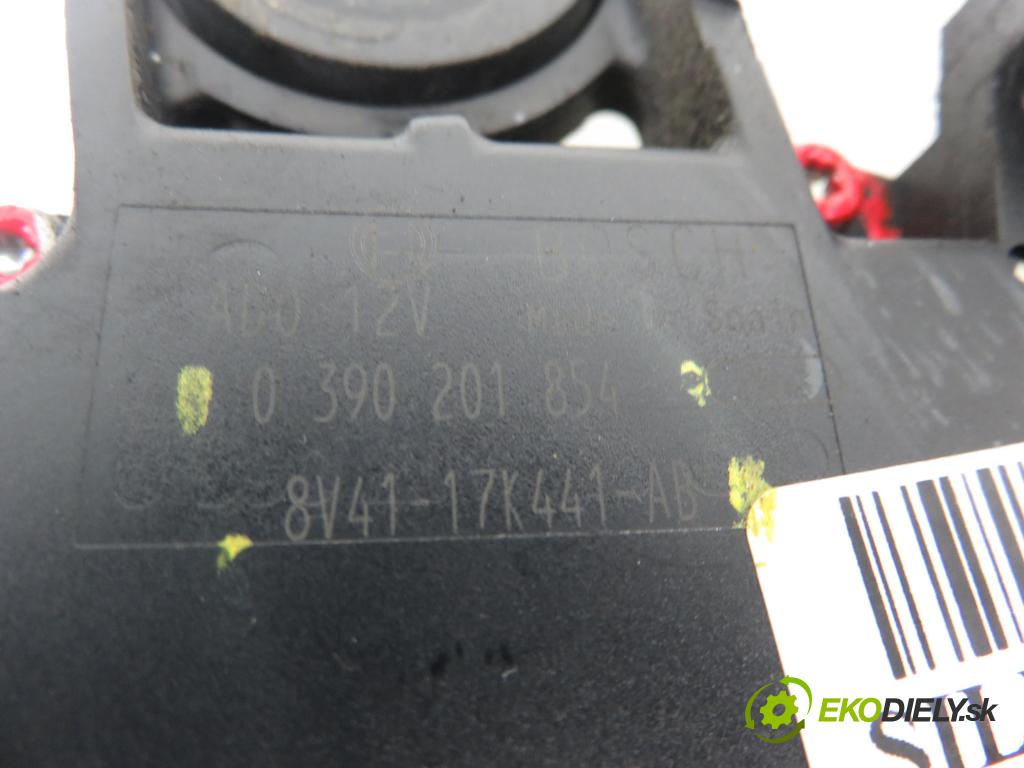 FORD KUGA I SUV 2009 100,00 2.0 TDCi 4x4 - G6DG 1997,00 Motorček stierače zadné 8V4117K441AB ; 0390201854