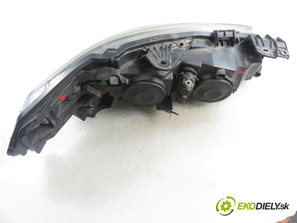 RENAULT LAGUNA II Grandtour (KG0/1_) KOMBI 2006 125,00 2.0 16V - F4R 784 1998,00 Svetlo LP 085511154L
