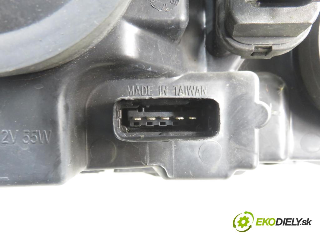 RENAULT LAGUNA II Grandtour (KG0/1_) KOMBI 2006 125,00 2.0 16V - F4R 784 1998,00 Svetlo LP 085511154L