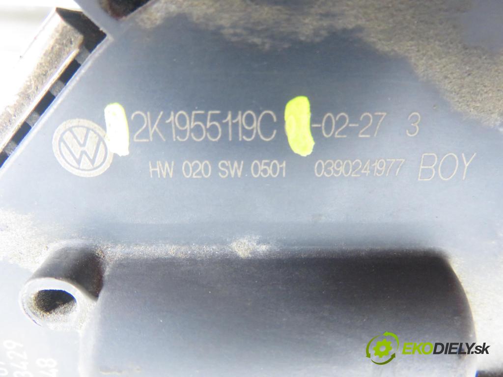 VW CADDY III Variant (2KB, 2KJ, 2CB, 2CJ) KOMBIVAN 2007 77,00 1.9 TDI PD 105 1896,00 Motorček stieračov 2K1955119C ; 1397220503 ; 2K1955023G