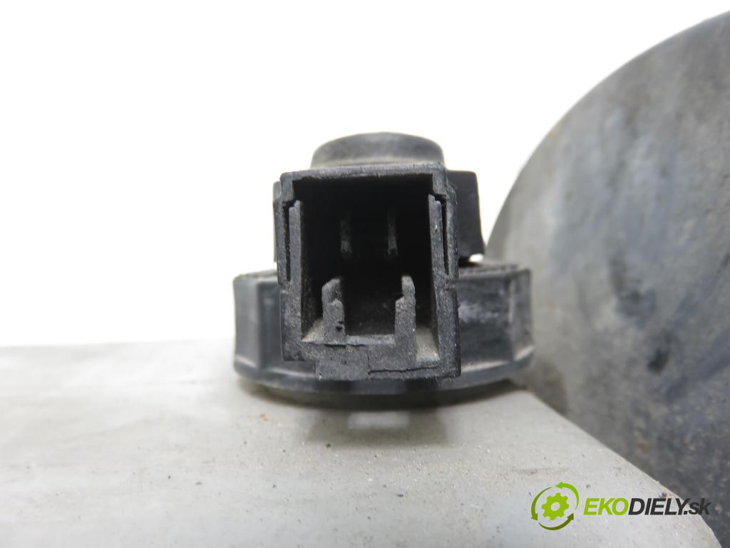 IVECO DAILY IV Skrzynia FURGON 2007 130,00 35C18 V, 35C18 V/P, 35S18 V, 35S18 V/P - F1CE0481H 2998,00 Posilovač 0204051185 ; 504089709 (Servočerpadlo)