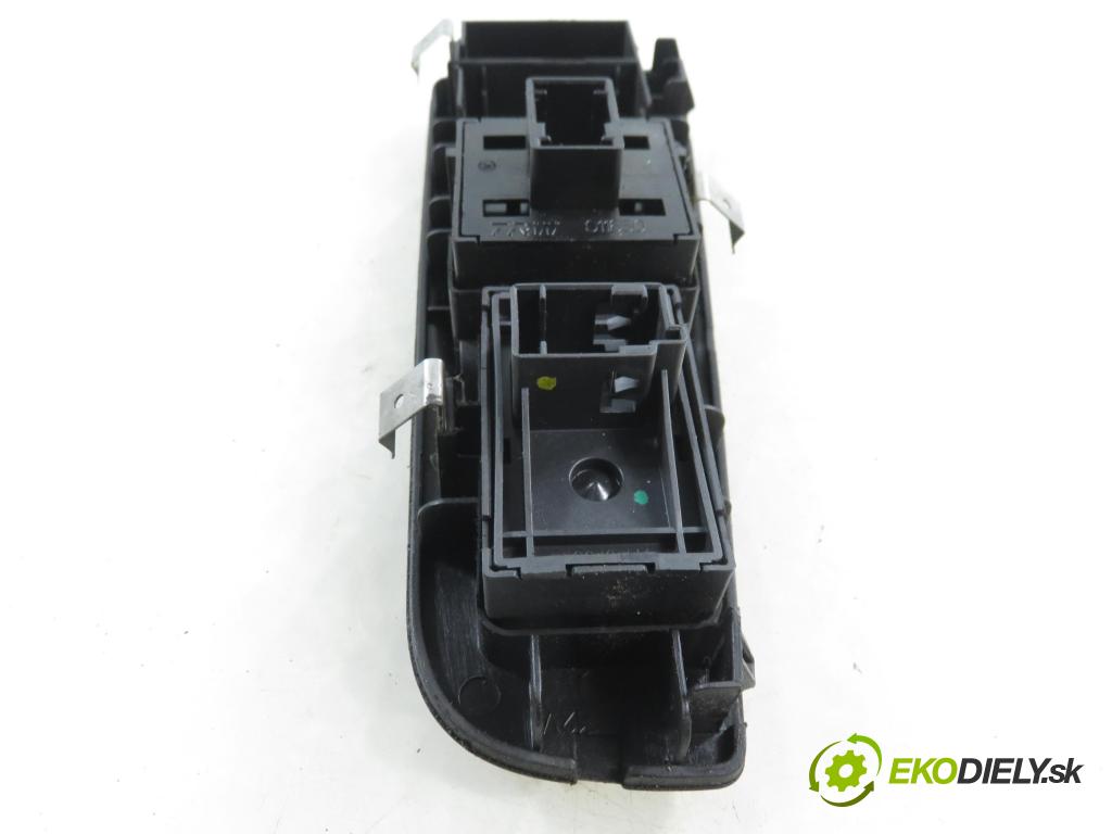 FIAT BRAVO II (198_) HB 2008 88,00 1.9 D Multijet - 192 A8.000 1910,00 Panel ovládania okien 