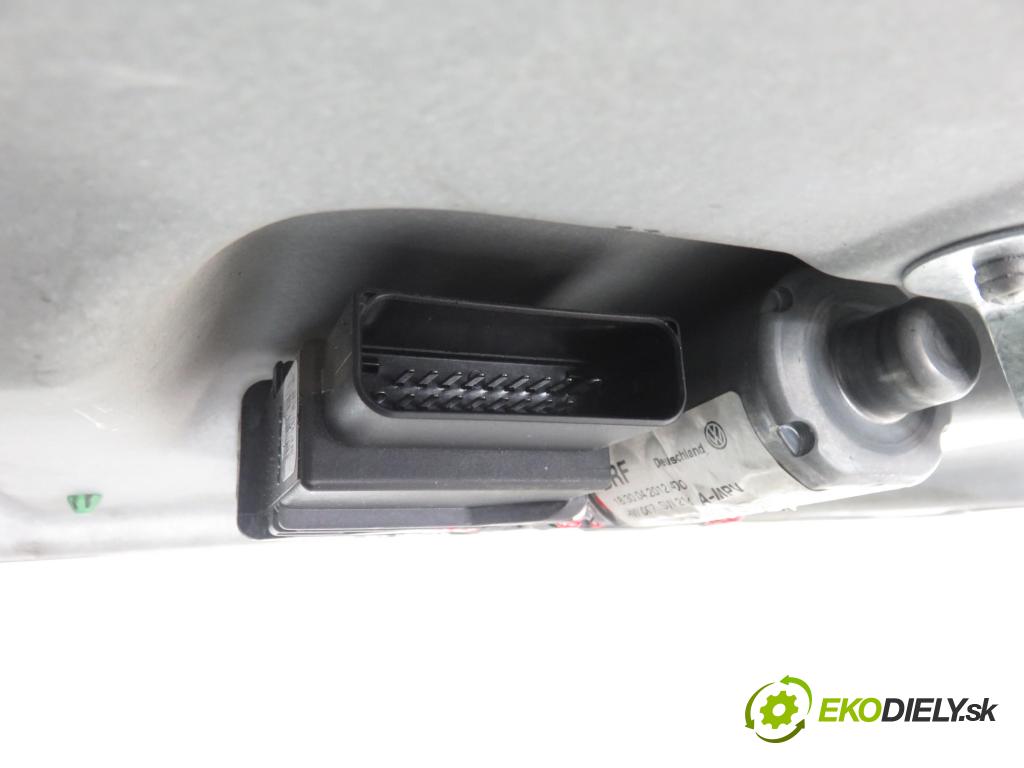 VW TOURAN (1T3) MINIVAN 2012 103,00 2.0 TDI - CFHC 1968,00 Mechanizmus okien 5K0959703A