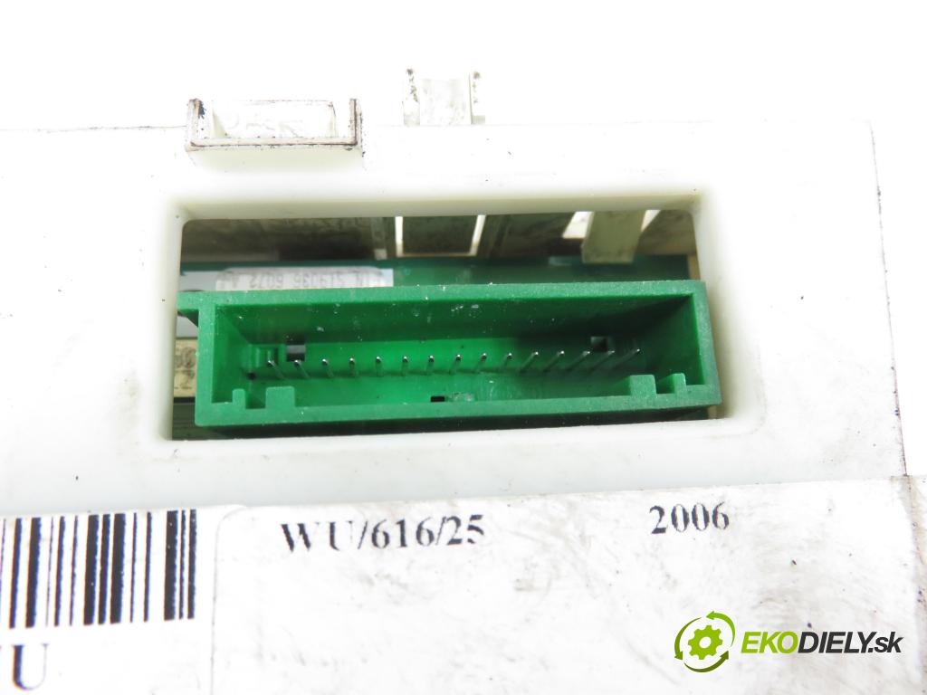 RENAULT LAGUNA II Grandtour (KG0/1_) KOMBI 2006 125,00 2.0 16V - F4R 784 1998,00 Panel kúrenia KLIMATRONIK 8200575240 ; 5241653003