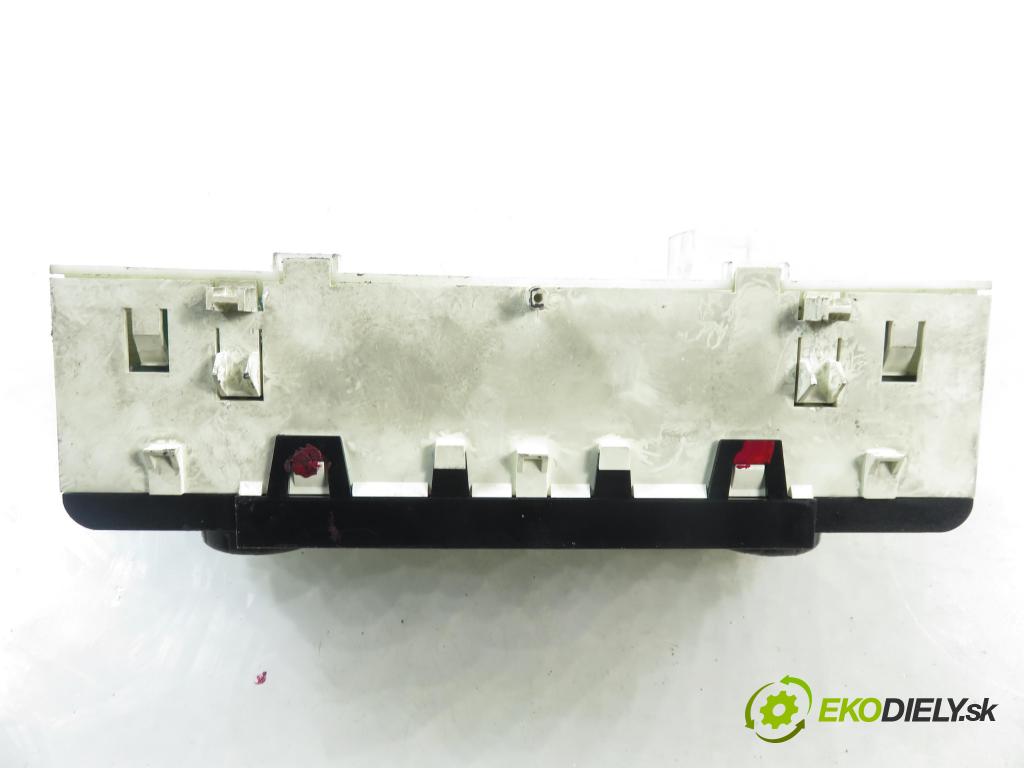 RENAULT LAGUNA II Grandtour (KG0/1_) KOMBI 2006 125,00 2.0 16V - F4R 784 1998,00 Panel kúrenia KLIMATRONIK 8200575240 ; 5241653003