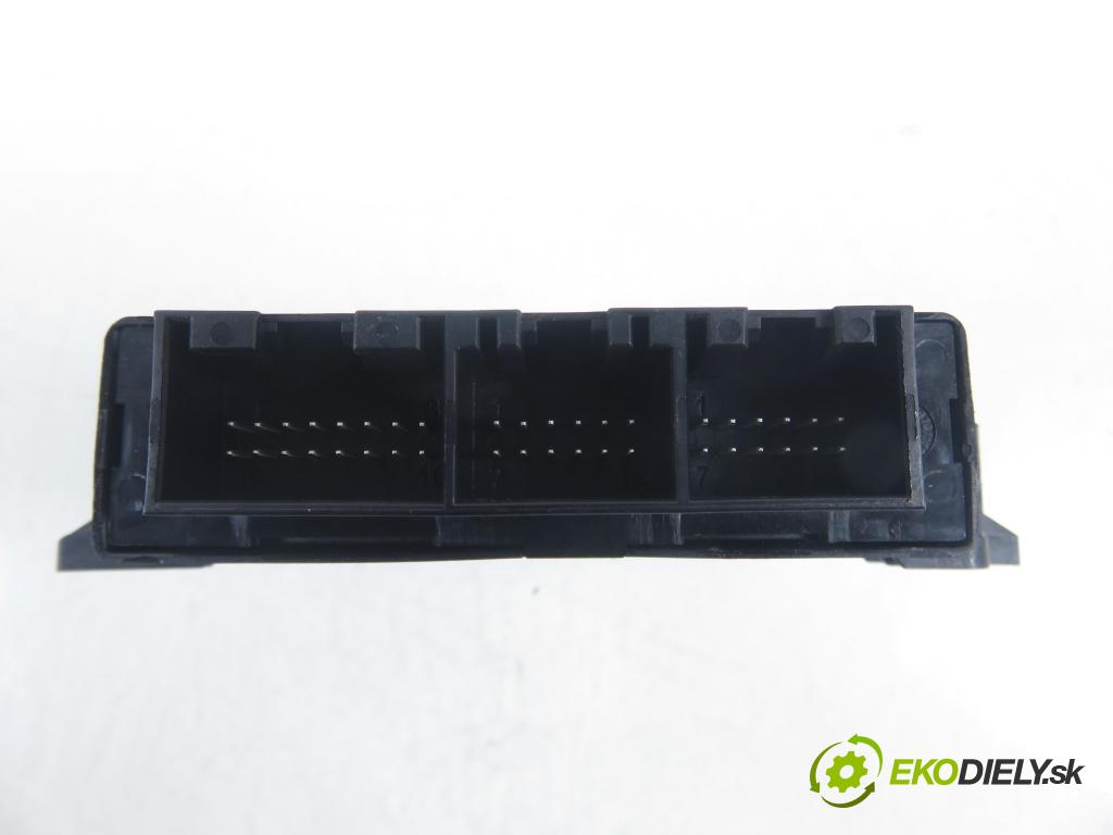 VW PASSAT B6 Variant (3C5) KOMBI 2006 103,00 2.0 TDI PD 8V 140 - BMP 1968,00 MODUL 3C0919283B