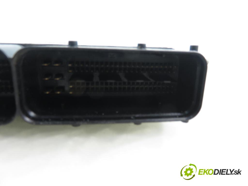 VW PASSAT B6 Variant (3C5) KOMBI 2006 103,00 2.0 TDI PD 8V 140 - BMP 1968,00 Riadiaca jednotka Motor 0281013440 ; 03G906021NK