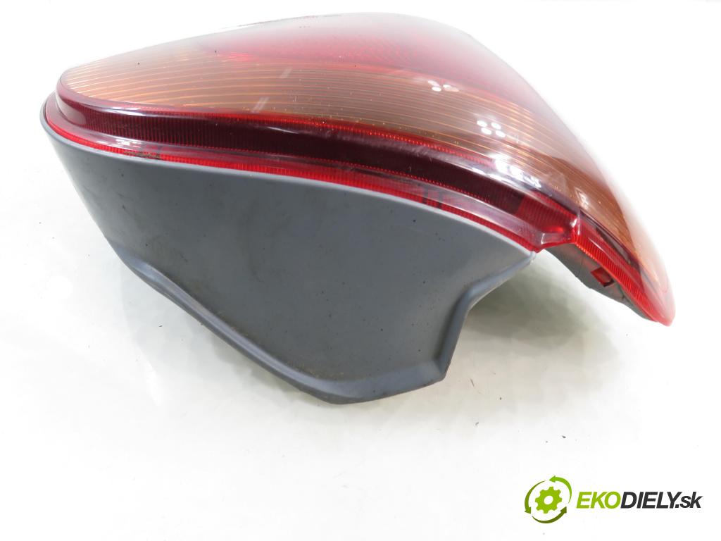 TOYOTA YARIS (_P1_) HB 2003 0,00 1.5 (NCP13_) - 1NZ-FE 1497,00 Svetlo ľavé zadné