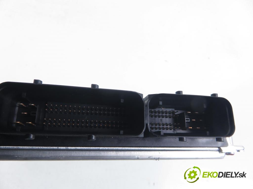 AUDI A4 Avant (8E5, B6) KOMBI 2004 140,00 1.8 T quattro - BEX 1781,00 Riadiaca jednotka Motor 8E0909518AS ; 0261208500