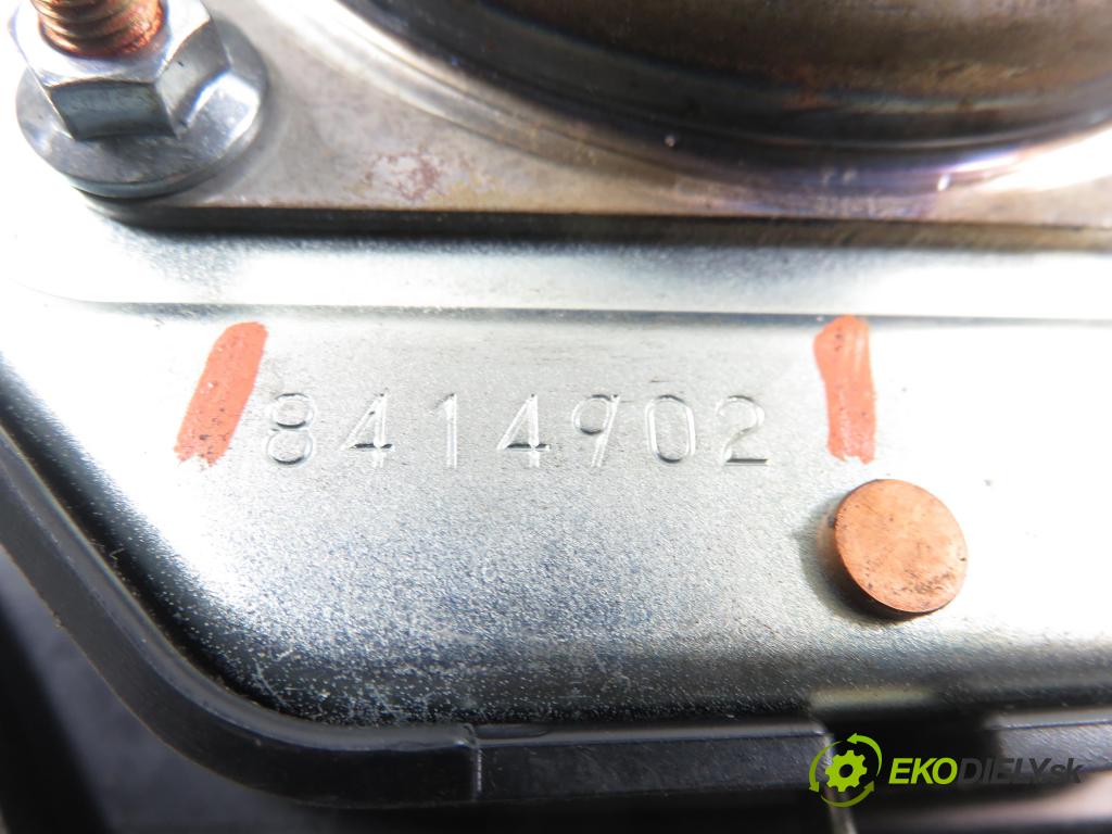 TOYOTA YARIS (_P1_) HB 2003 0,00 1.5 (NCP13_) - 1NZ-FE 1497,00 AirBag air BAG volantu 8414902