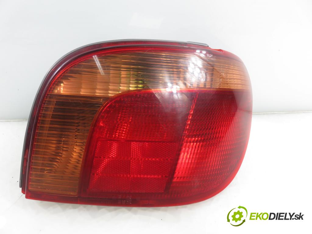 TOYOTA YARIS (_P1_) HB 2003 0,00 1.5 (NCP13_) - 1NZ-FE 1497,00 Svetlo pravé zadné