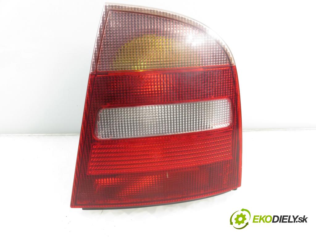 SKODA OCTAVIA I (1U2) LIFTBACK 2000 81,00 1.9 TDI - AHF 1896,00 Svetlo pravé zadné 1U6945112 ; 1U6945096