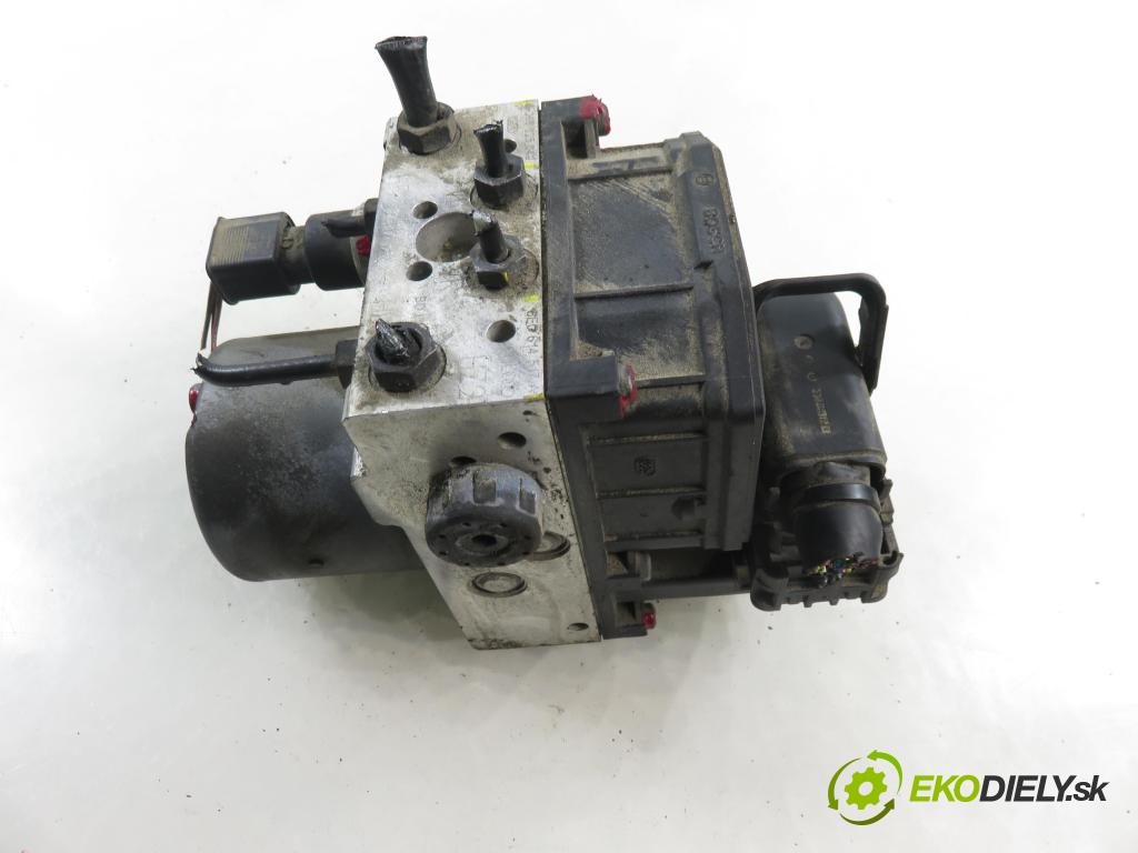 AUDI A4 Avant (8E5, B6) KOMBI 2004 140,00 1.8 T quattro - BEX 1781,00 Pumpa ABS 0265950012 ; 8E0614517A ; 0265225045 (Pumpa ABS)