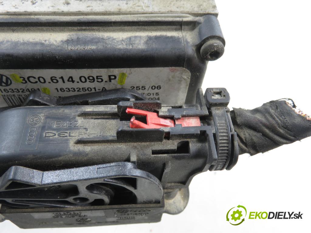 VW PASSAT B6 Variant (3C5) KOMBI 2006 103,00 2.0 TDI PD 8V 140 - BMP 1968,00 pumpa ABS 16332401 ; 3C0614095P (Pumpa ABS)