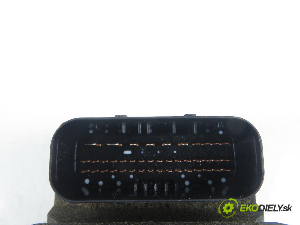 AUDI A6 (4B2, C5) SEDAN 2002 120,00 2.5 TDI - BFC 2496,00 Pumpa ABS 0265950055 (Pumpa ABS)