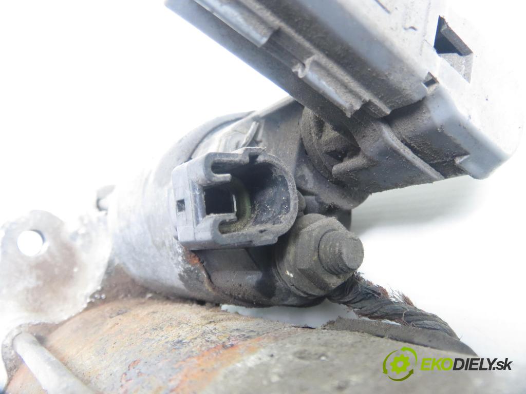 TOYOTA YARIS (_P1_) HB 2003 0,00 1.5 (NCP13_) - 1NZ-FE 1497,00 Štartér  (Štartér)