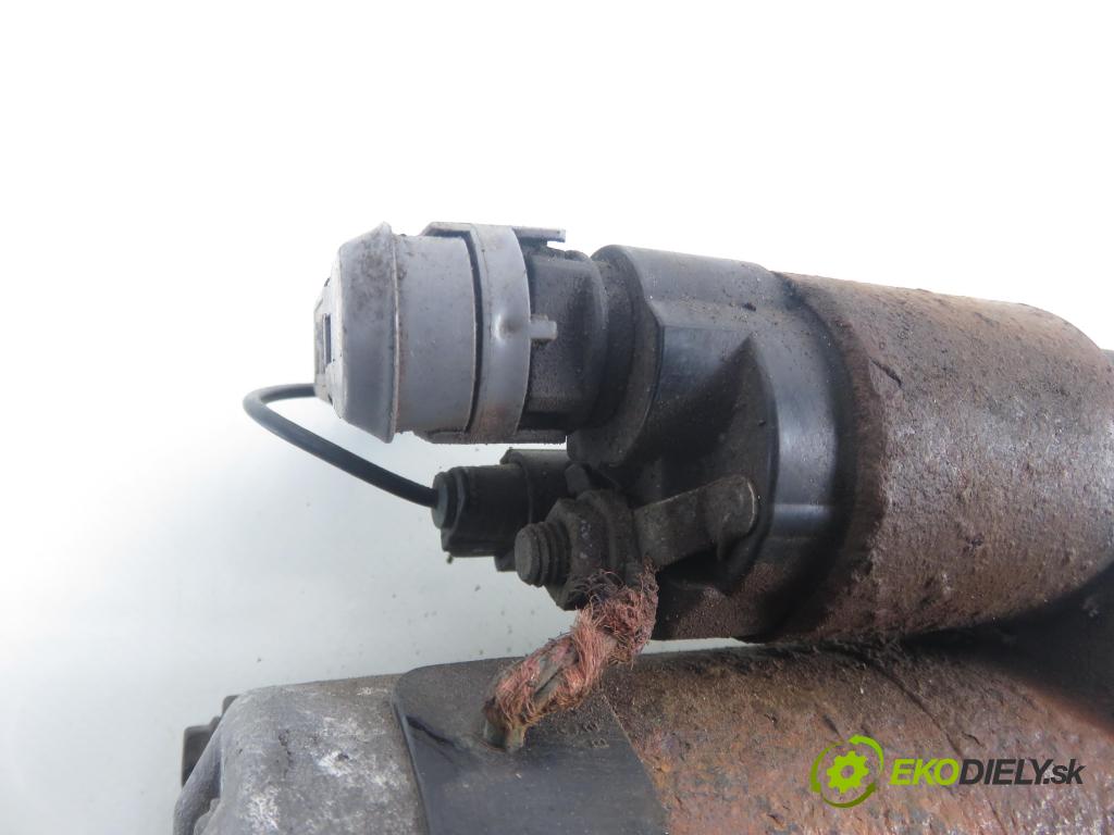 TOYOTA YARIS (_P1_) HB 2003 0,00 1.5 (NCP13_) - 1NZ-FE 1497,00 Štartér  (Štartér)