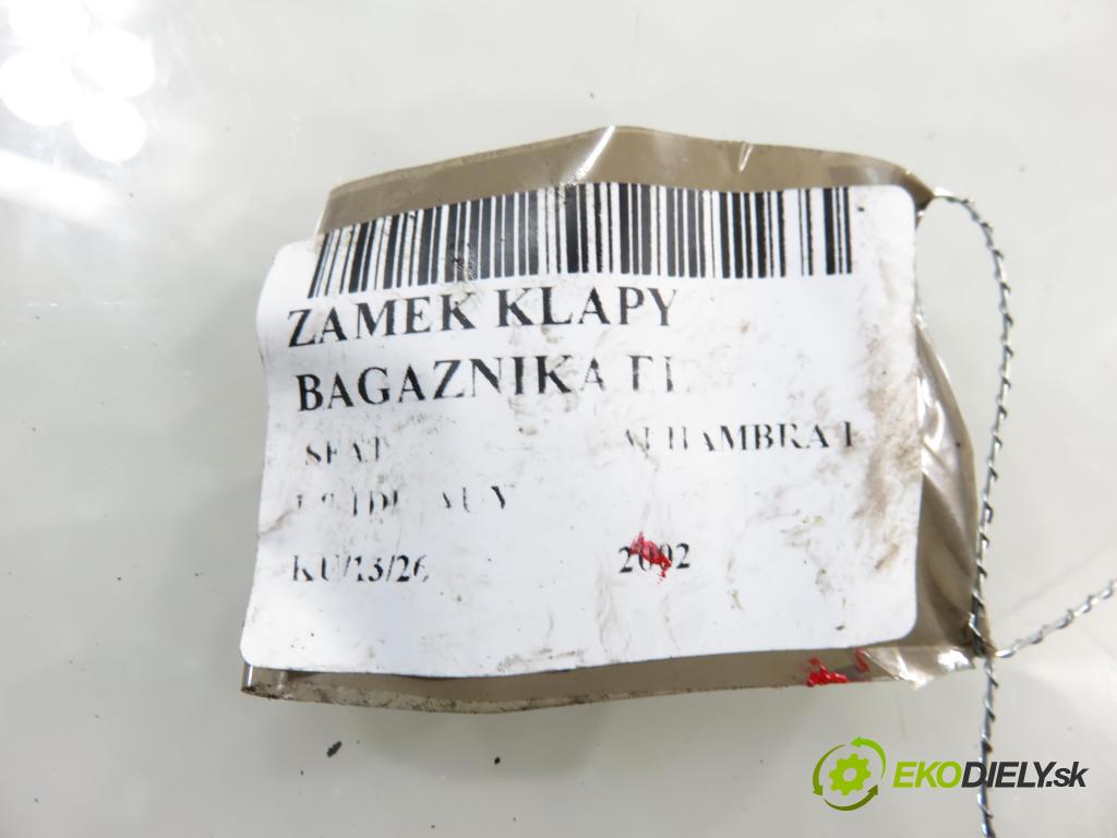 SEAT ALHAMBRA (7V8, 7V9) MINIVAN 2002 85,00 1.9 TDI PD 115 - AUY 1896,00 zámok dverí kufor EL. 7M1827501C